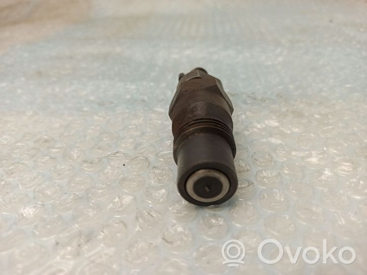 Mercedes-Benz COMPAKT W115 Injecteur de carburant KCA30SD27