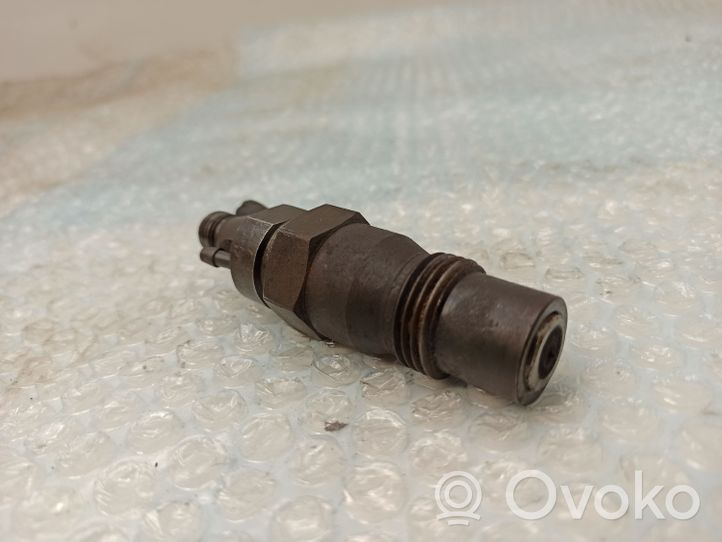 Mercedes-Benz COMPAKT W115 Fuel injector KCA30SD27