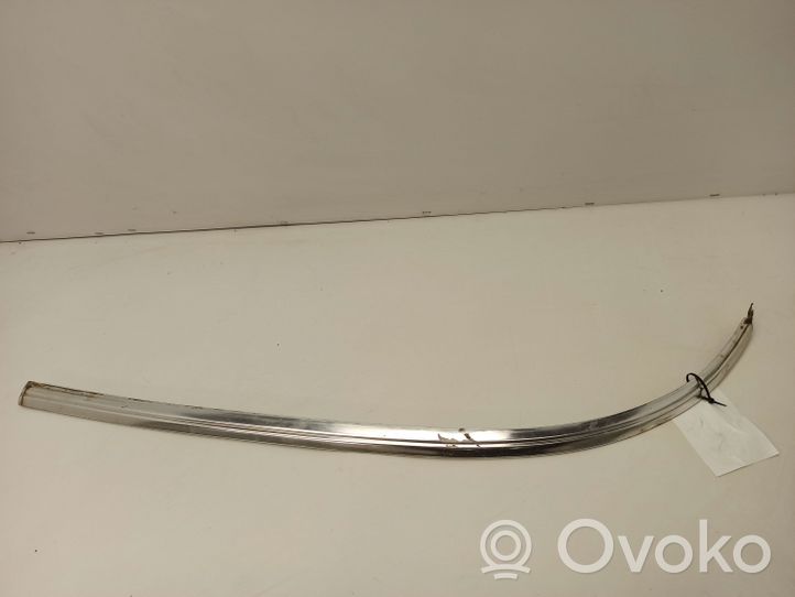 Mercedes-Benz COMPAKT W115 Rivestimento parabrezza 