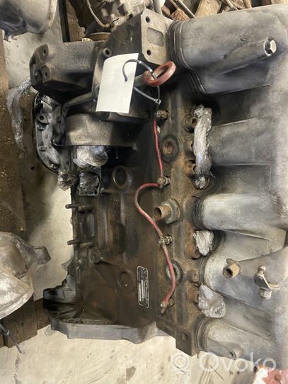 Mercedes-Benz COMPAKT W115 Moteur 61501113001