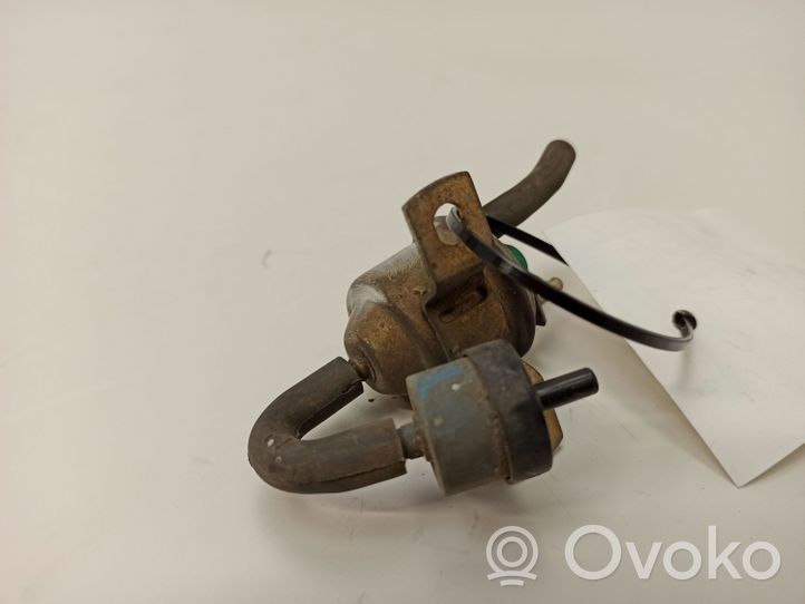 Mercedes-Benz 250 280 C CE W114 Vacuum valve ZK12981