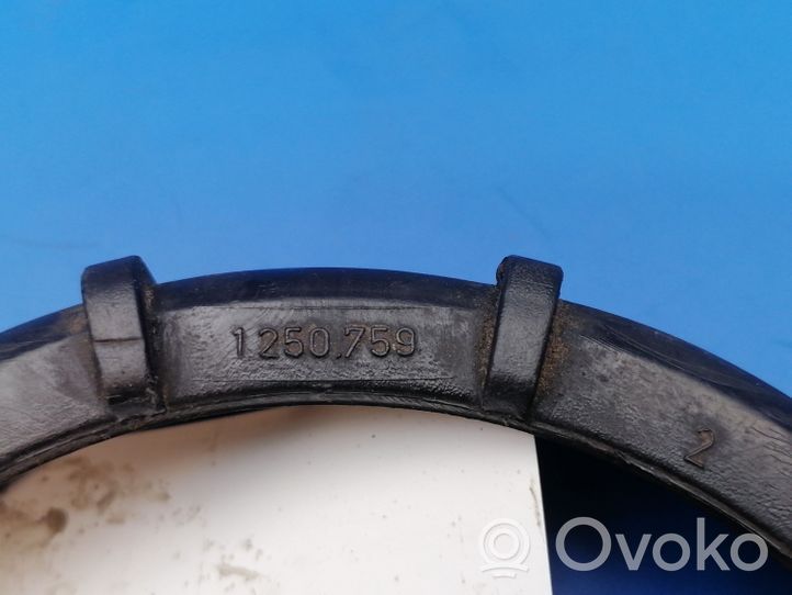 Mercedes-Benz C W203 Bague de verrouillage pour réservoir de carburant 1250759