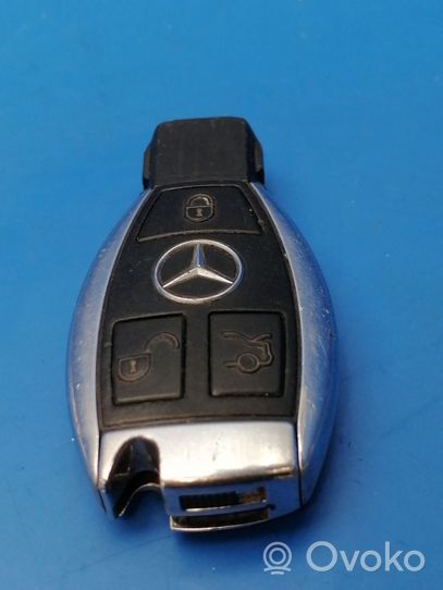 Mercedes-Benz C W204 Zündschlüssel / Schlüsselkarte 