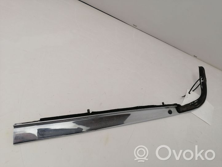 Mercedes-Benz S W116 Rivestimento modanatura del faro posteriore 1166980297