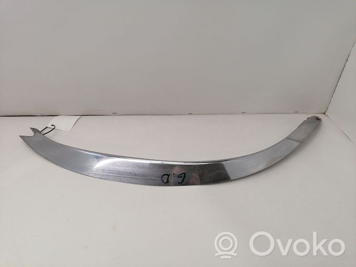 Mercedes-Benz S W116 Rivestimento passaruota posteriore 