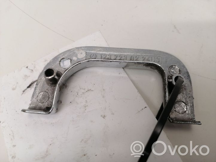 Mercedes-Benz E W123 Altro elemento di rivestimento della portiera posteriore 1237230224