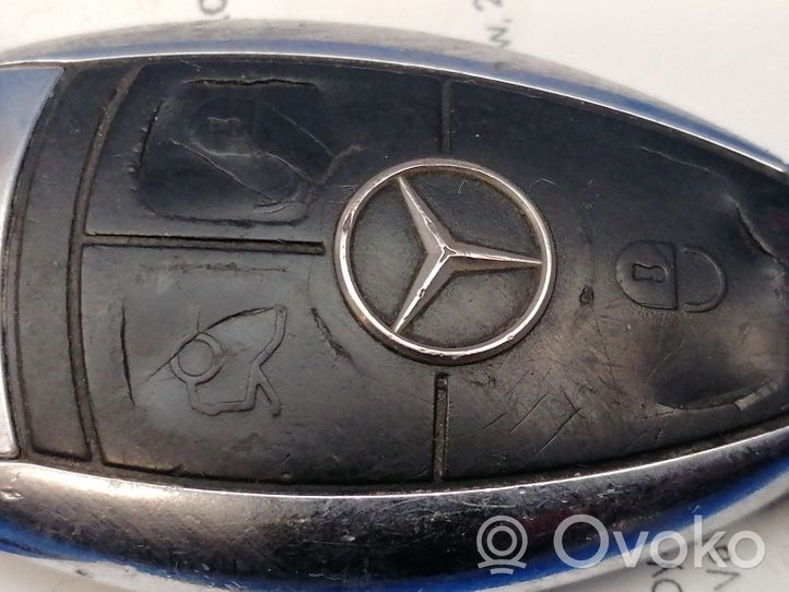 Mercedes-Benz C W204 Ignition key/card 
