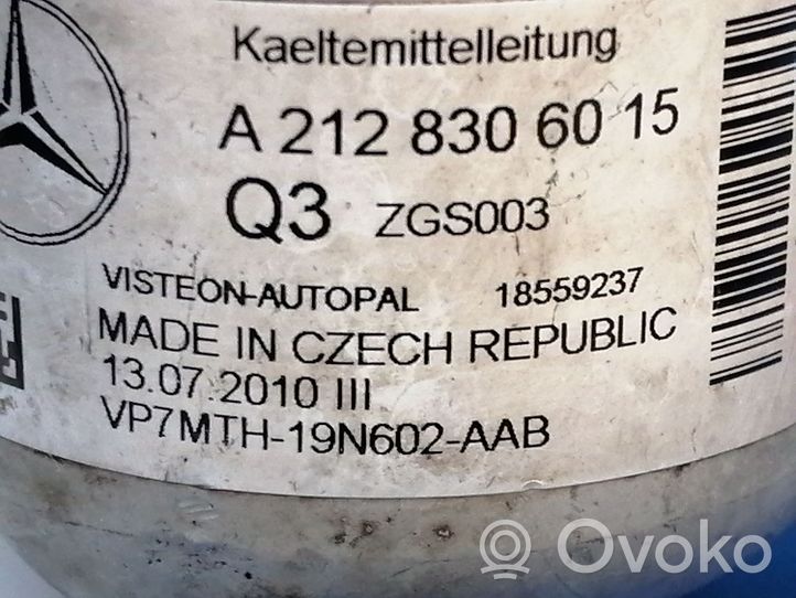 Mercedes-Benz E W212 Tubo flessibile aria condizionata (A/C) A2128306015