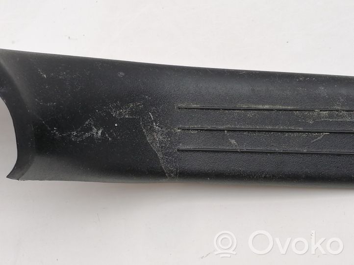 Mercedes-Benz C W203 Garniture de marche-pieds arrière A2036863136