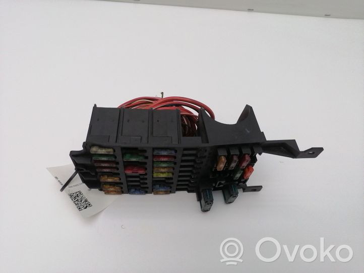 Mercedes-Benz CLK A208 C208 Module de fusibles 2085450040