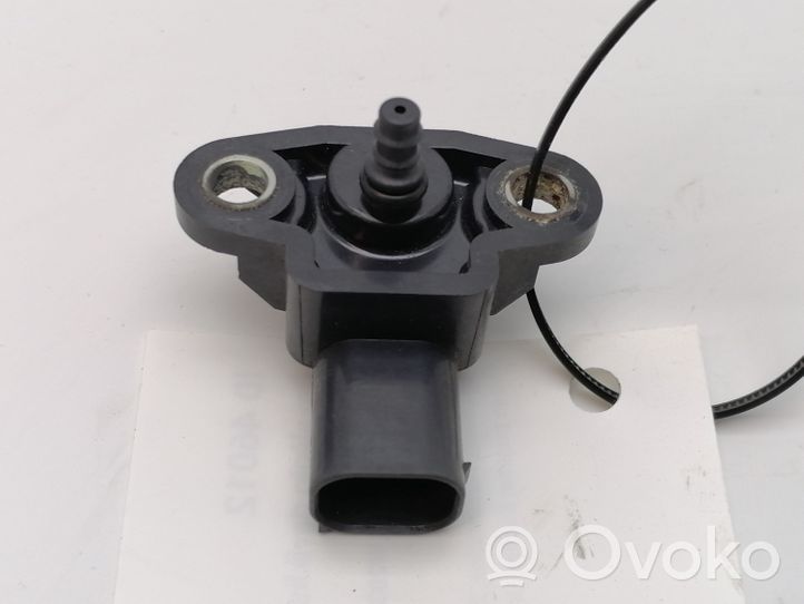 Mercedes-Benz C W203 Luftdrucksensor A0051535028