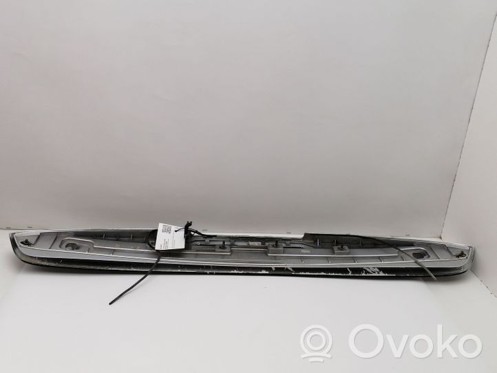 Mercedes-Benz E W211 Spoiler del portellone posteriore/bagagliaio 2117900188