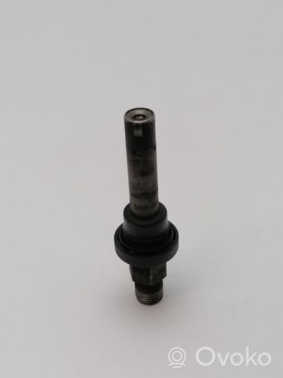 Mercedes-Benz 380 560SEC C126 Fuel injector 0437502035