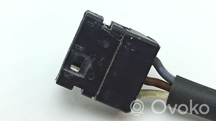 Mercedes-Benz 380 560SEC C126 Steering wheel adjustment switch 0025458007