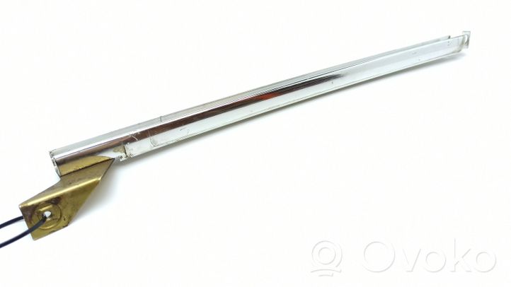 Mercedes-Benz E W123 Rear door windshield rail 