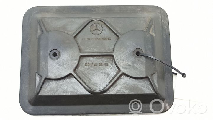 Mercedes-Benz E W123 Pokrywa skrzynki bezpieczników 1235400082