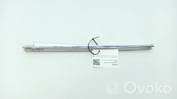 Mercedes-Benz 250 280 C CE W114 Front door glass trim molding 