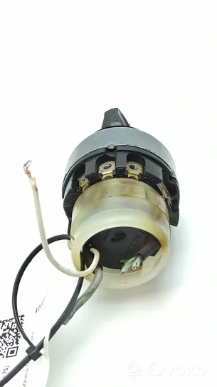 Mercedes-Benz 250 280 C CE W114 Interruptor de luz 8432