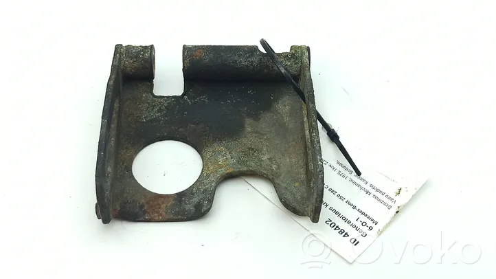 Mercedes-Benz 250 280 C CE W114 Generator/alternator bracket 