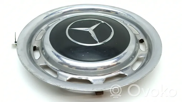 Mercedes-Benz 250 280 C CE W114 R14 wheel hub/cap/trim 