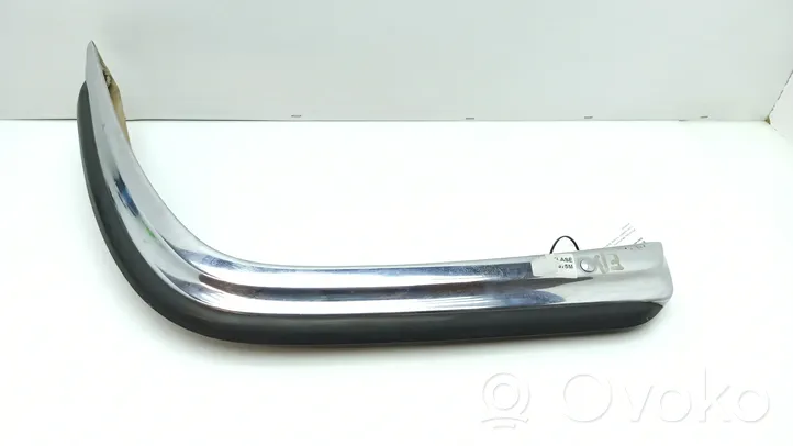 Mercedes-Benz S W116 Rivestimento del pannello parte angolare del paraurti anteriore 