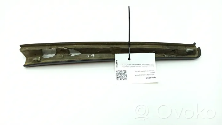 Mercedes-Benz S W116 Rivestimento modanatura del vetro della portiera posteriore 