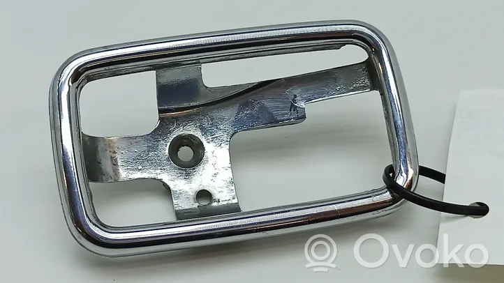 Mercedes-Benz COMPAKT W115 Osłona klamki drzwi tylnych 1087660611