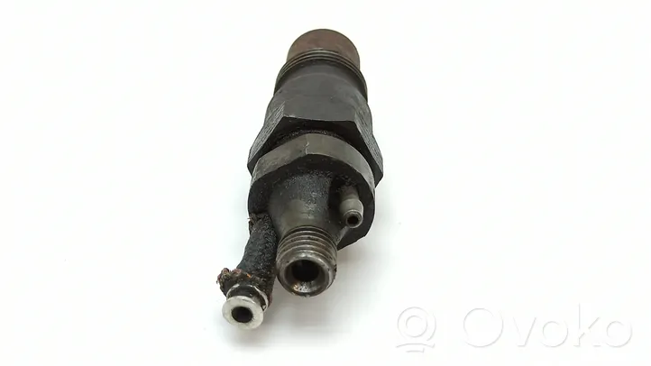 Mercedes-Benz COMPAKT W115 Inyector de combustible KCA30SD27