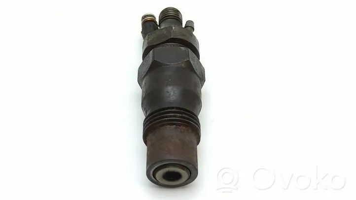 Mercedes-Benz COMPAKT W115 Inyector de combustible KCA30SD27