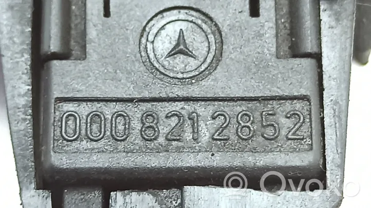 Mercedes-Benz COMPAKT W115 Inne oświetlenie wnętrza kabiny 1158202511