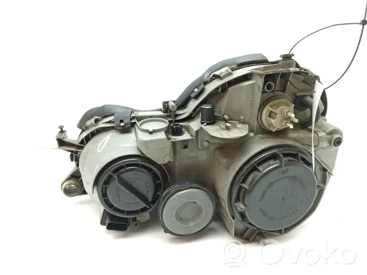 Mercedes-Benz CLK A208 C208 Phare frontale 2088000175