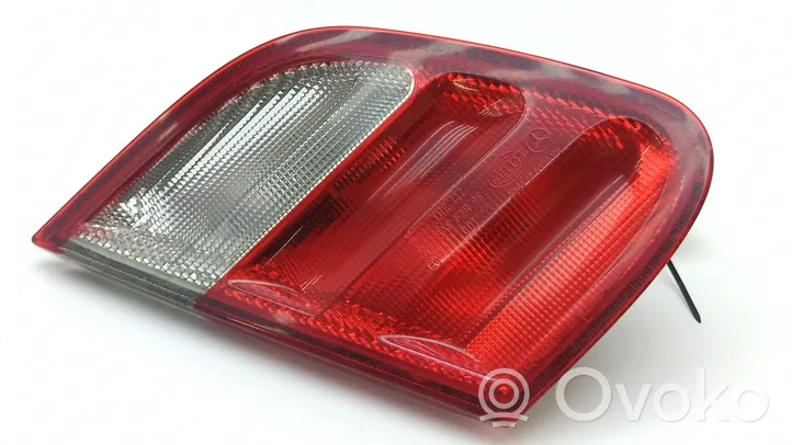 Mercedes-Benz CLK A208 C208 Luci posteriori del portellone del bagagliaio 2088200564