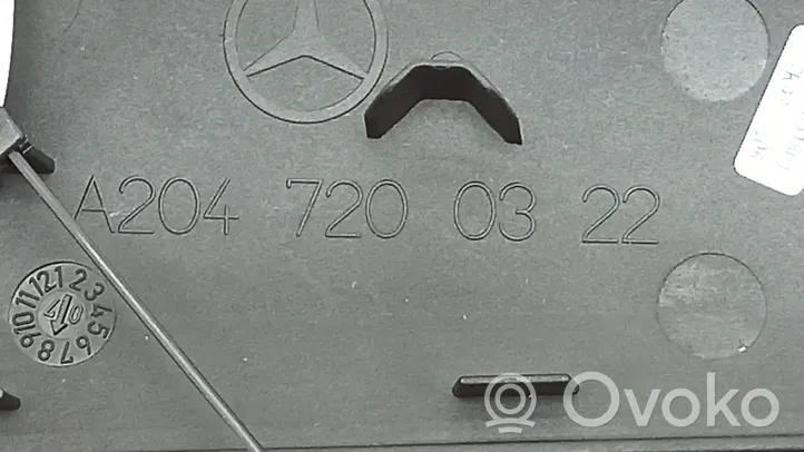 Mercedes-Benz C W204 Etuoven verhoilu (käytetyt) A2047200322