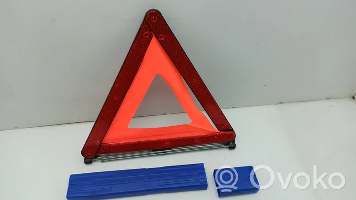 BMW Z4 E85 E86 Triangle d'avertissement 1095457