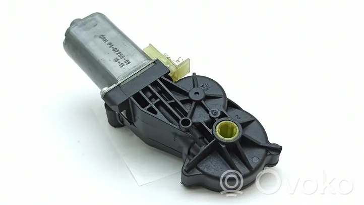 Mercedes-Benz CLS C218 X218 Seat adjustment motor 0390203323