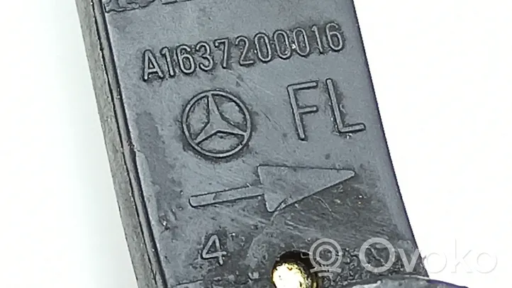 Mercedes-Benz ML W163 Ogranicznik drzwi przednich A1637200016