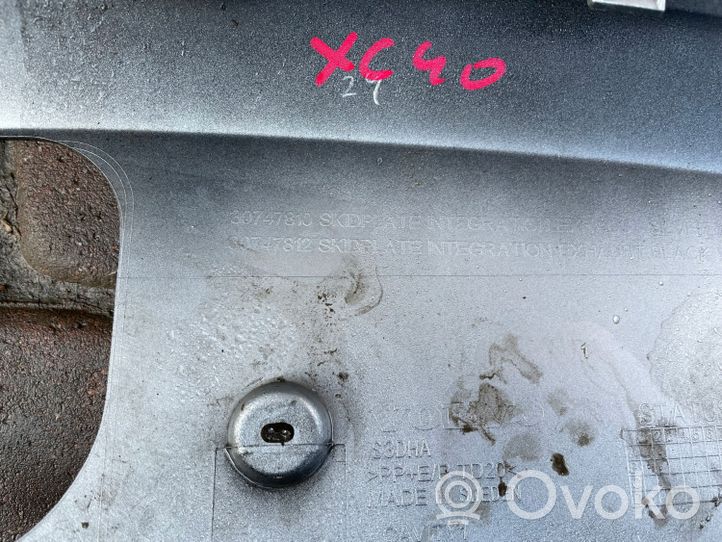 Volvo XC40 Rivestimento della parte inferiore del paraurti posteriore 30747810