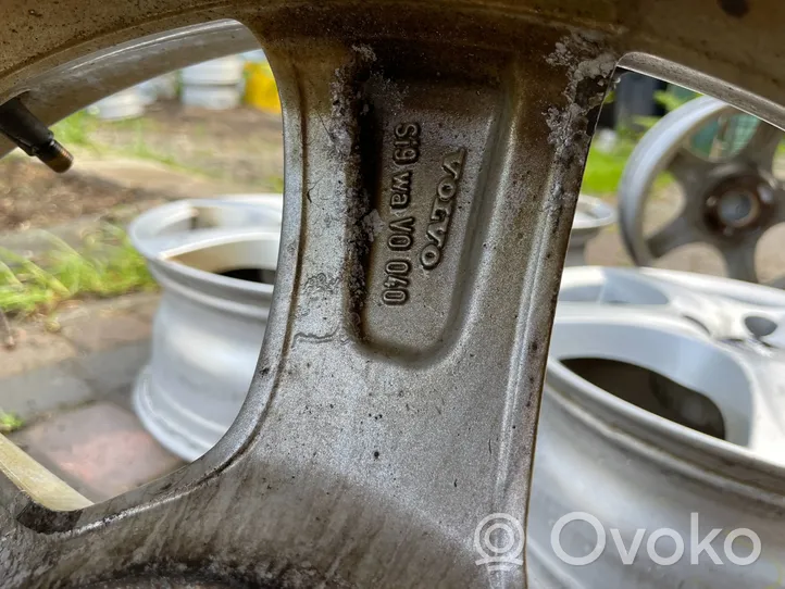 Volvo V70 Felgi aluminiowe R17 31200602