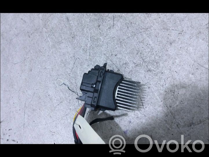 Opel Vivaro Heater blower motor/fan resistor, 15.00 € RRR