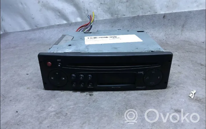 Renault Kangoo I Radio/CD/DVD/GPS-pääyksikkö 8200633639