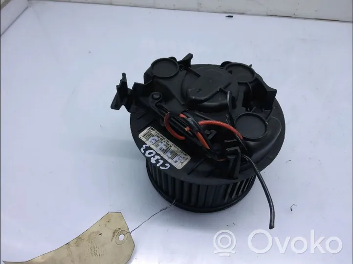 Renault Clio III Mazā radiatora ventilators 7701062226