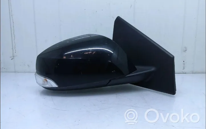 Renault Megane III Front door electric wing mirror 963010193R