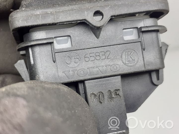 Volvo V50 Interruttore a pulsante della chiusura centralizzata 65832
