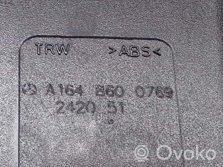 Mercedes-Benz ML W164 Klamra środkowego pasa bezpieczeństwa fotela tylnego A1648600769