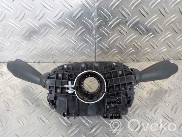 Volvo XC40 Leva/interruttore dell’indicatore di direzione e tergicristallo 32275369