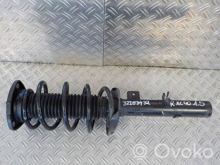 Volvo XC40 Ammortizzatore anteriore con molla elicoidale 32283432