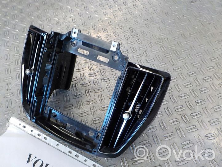 Volvo XC60 Centrālais gaisa ventilācijas režģis 31417744