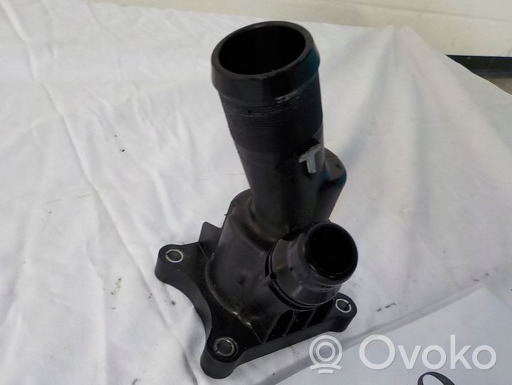 Volvo S90, V90 Termostaatin kotelo 31686045