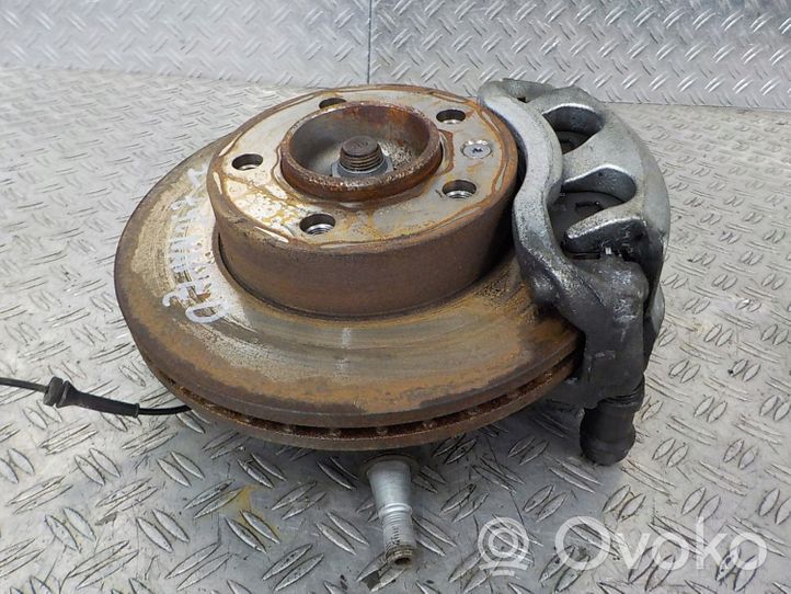 Renault Master III Rear wheel hub spindle/knuckle 