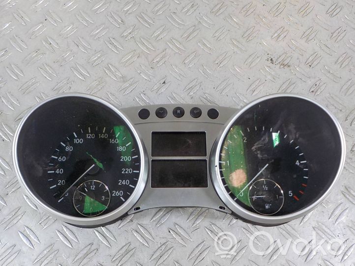 Mercedes-Benz ML W164 Licznik / Prędkościomierz A2515404111